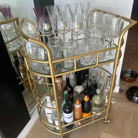 Glass and Gold Bar Cart! - Picture 4 of 5